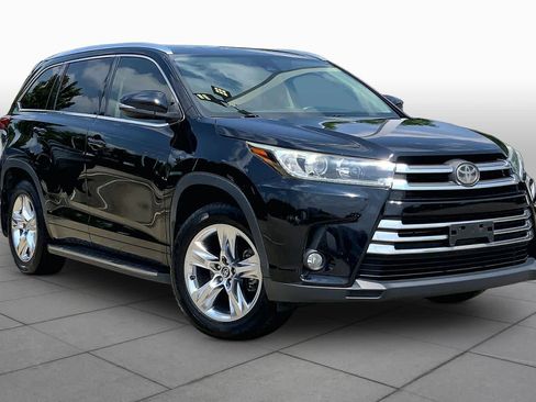 Used 2018 Toyota Highlander Limited AWD/4WD image 3