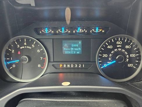 Used 2015 Ford F150 XLT AWD/4WD image 23