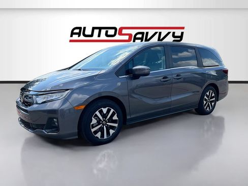 Used 2025 Honda Odyssey EX-L image 3