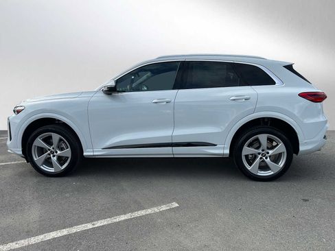 New 2025 Audi Q5 Premium Plus image 6