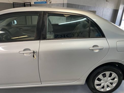 Used 2011 Toyota Corolla LE FWD image 7