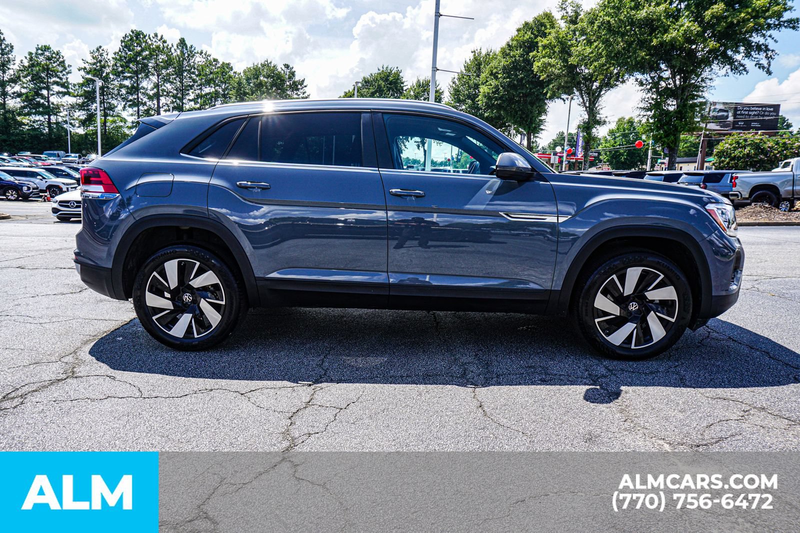 Used 2026 Volkswagen Atlas Cross Sport SE FWD image 10