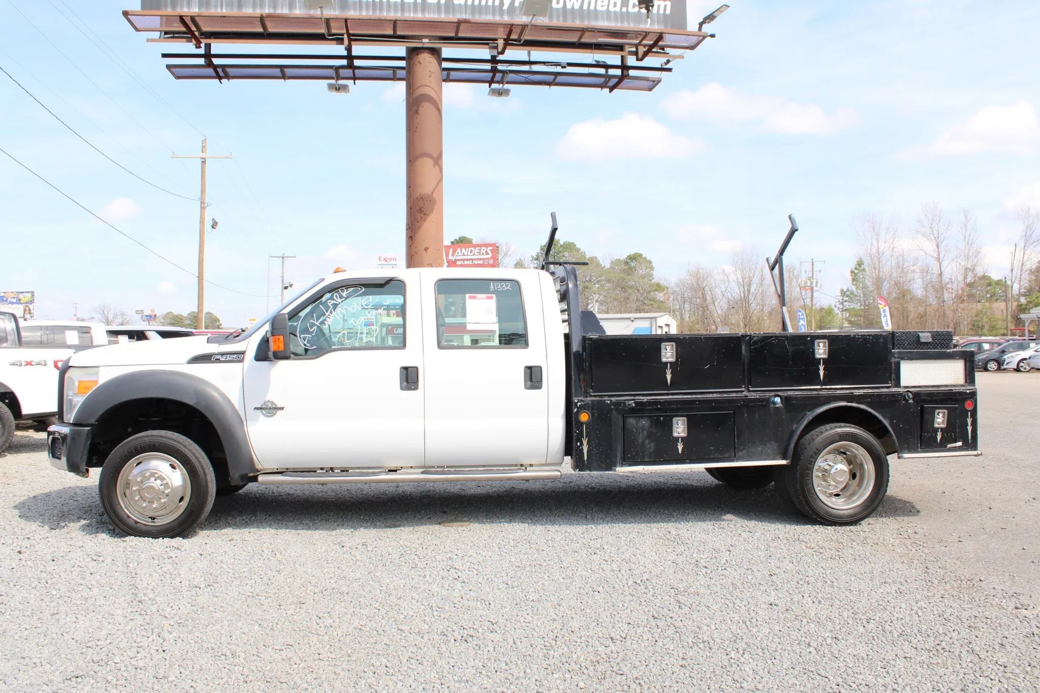 Used 2016 Ford F450 XL w/ Power Equipment Group RWD image 2