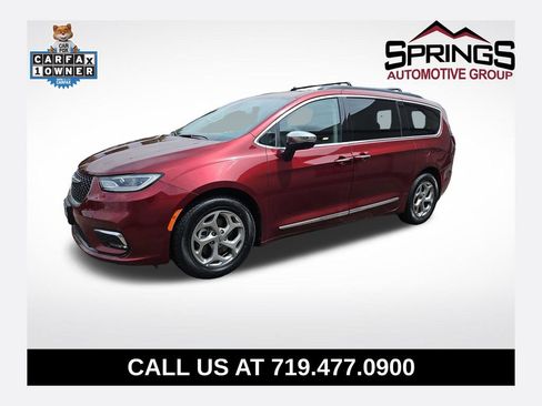 Used 2023 Chrysler Pacifica Limited FWD image 1