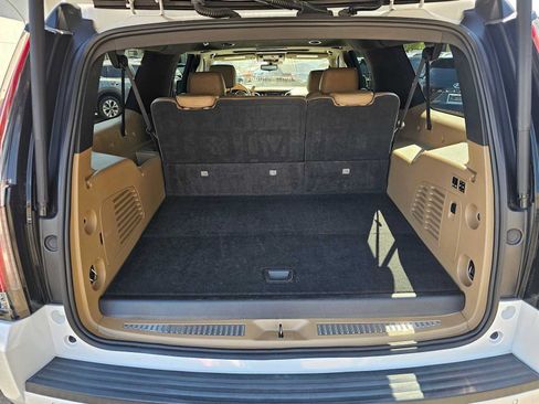 Used 2020 Cadillac Escalade ESV Platinum AWD/4WD image 15