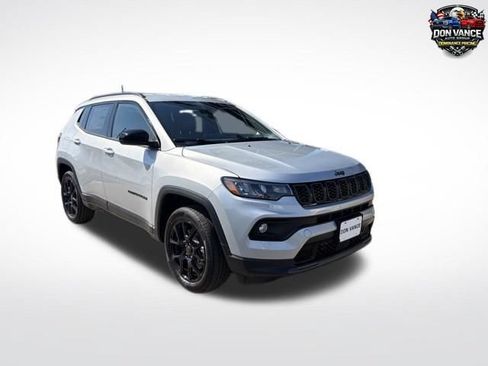 New 2026 Jeep Compass Latitude AWD/4WD image 7