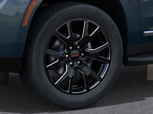 New 2026 GMC Yukon Denali w/ Advanced Technology Package AWD/4WD image 9