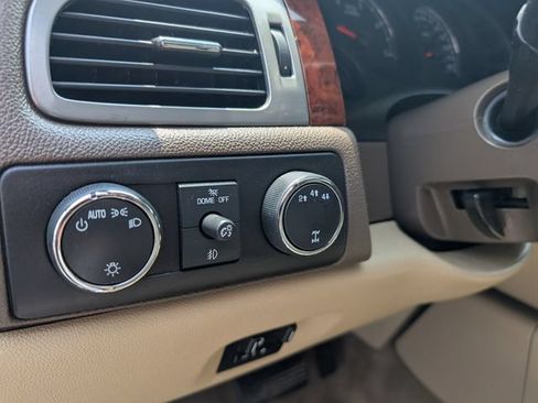 Used 2013 Chevrolet Silverado 3500 LTZ AWD/4WD image 18