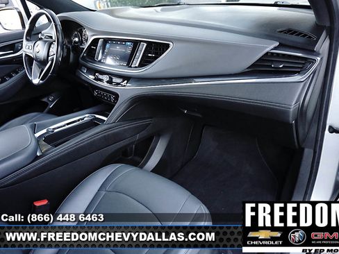 Certified 2022 Buick Enclave Premium image 8