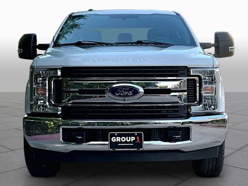 Used 2019 Ford F250 XL w/ STX Appearance Package RWD image 4