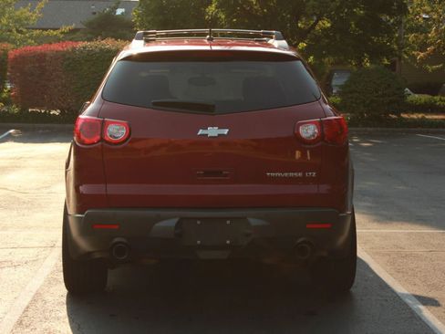 Used 2011 Chevrolet Traverse LTZ w/ LPO, 'HIT The Road' Package AWD/4WD image 6