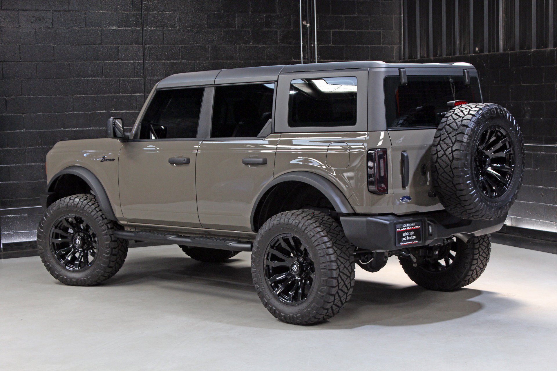 Used 2025 Ford Bronco 4-Door AWD/4WD image 24