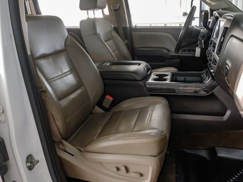Used 2015 GMC Sierra 2500 Denali w/ Duramax Plus Package AWD/4WD image 30
