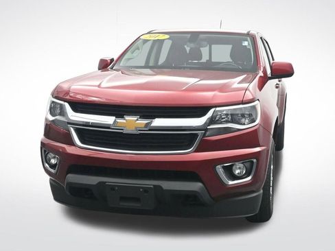 Used 2017 Chevrolet Colorado LT w/ LT Convenience Package image 2