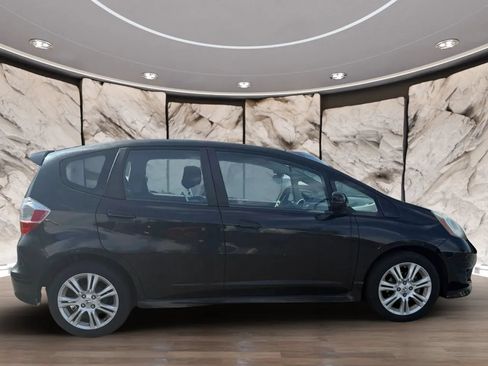 Used 2011 Honda Fit Sport image 4