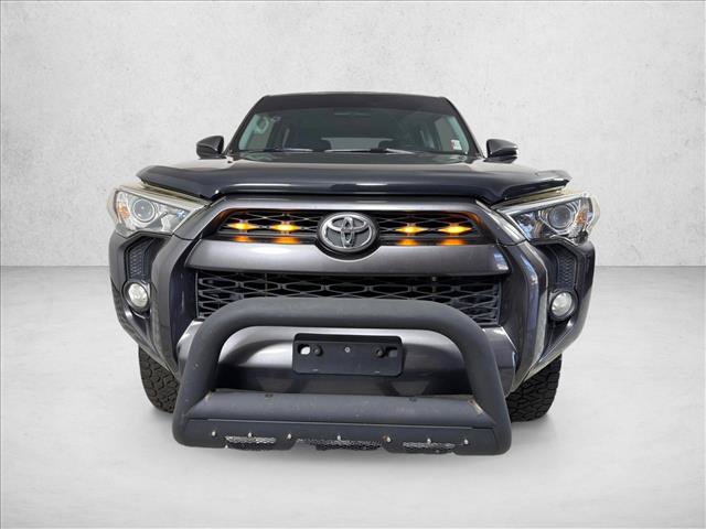 Used 2018 Toyota 4Runner SR5 AWD/4WD image 8