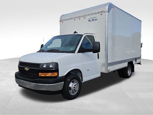 New 2024 Chevrolet Express 3500 w/ Power Convenience Package image 2