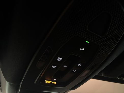 Used 2025 Porsche Cayenne image 26