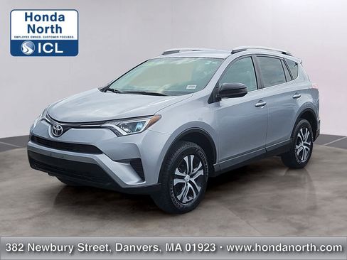 Used 2016 Toyota RAV4 LE image 1
