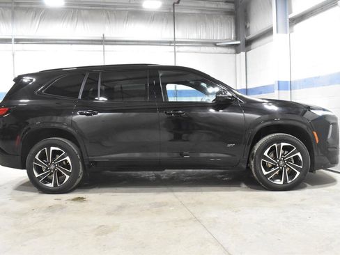 Used 2025 Buick Enclave Sport Touring image 30