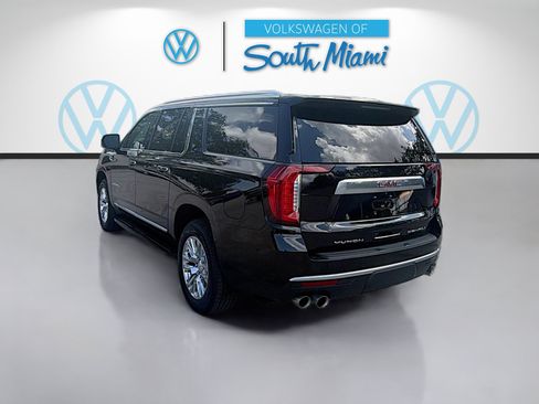Used 2024 GMC Yukon XL Denali AWD/4WD image 5