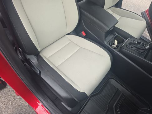 Used 2025 Honda CR-V LX image 10