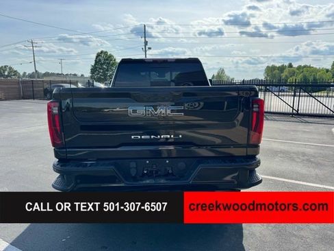 Used 2024 GMC Sierra 2500 Denali Ultimate AWD/4WD image 16