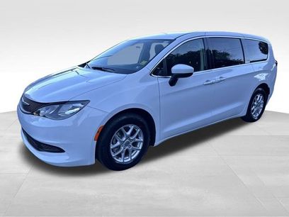 Used 2022 Chrysler Voyager LX