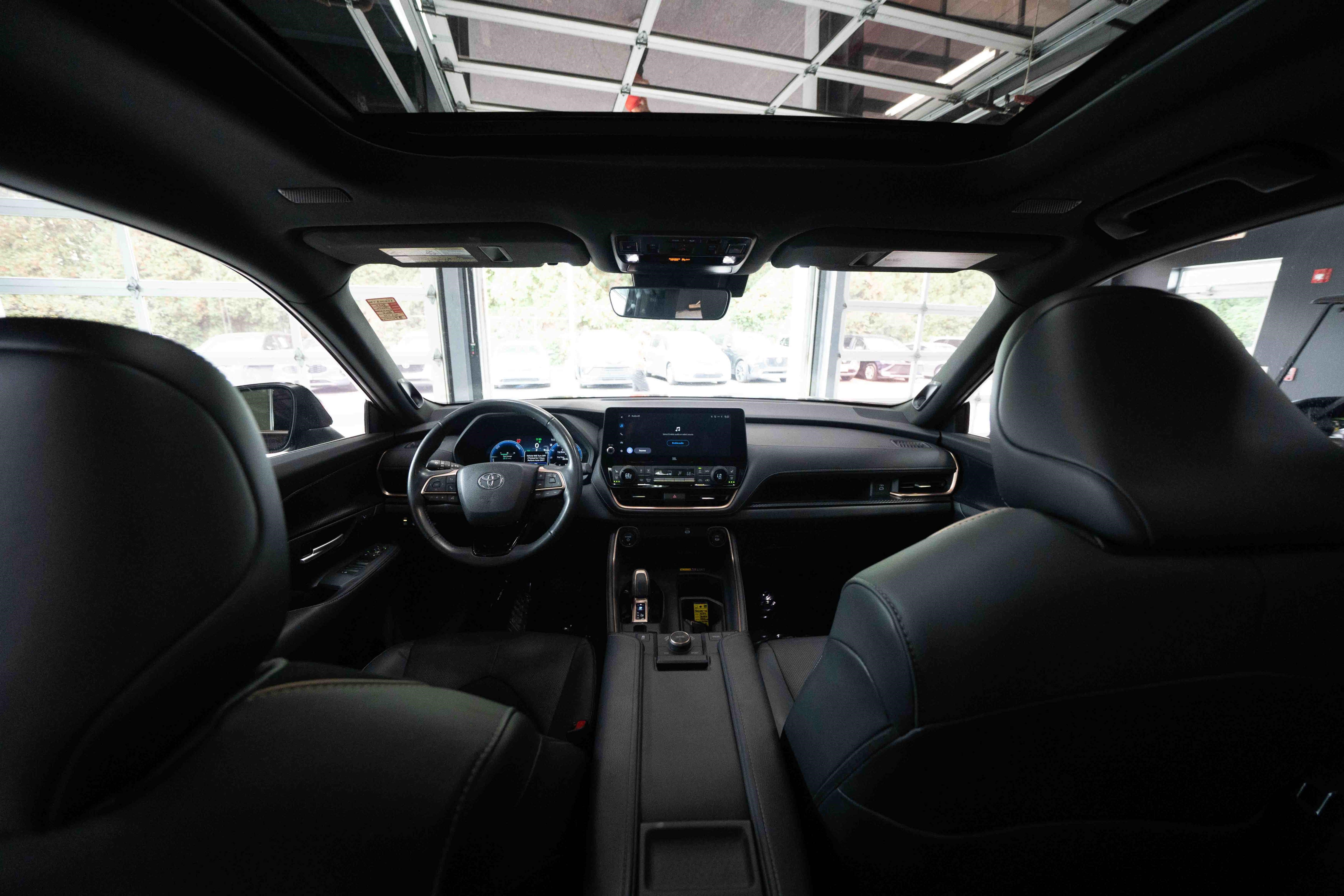 Used 2024 Toyota Grand Highlander AWD Hybrid image 19