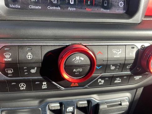 Used 2020 Jeep Gladiator Rubicon image 14