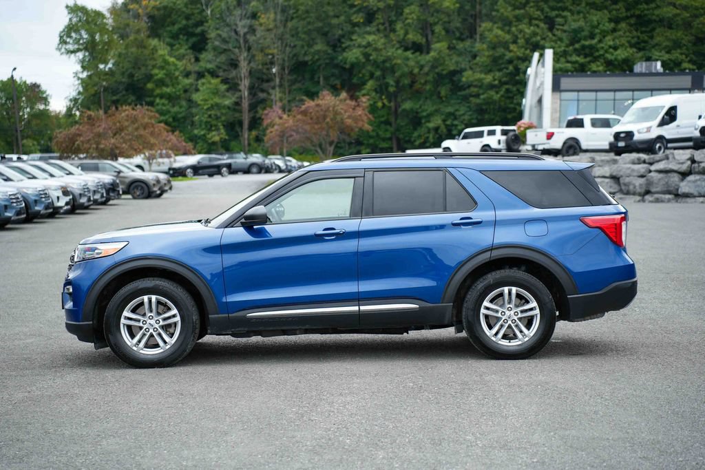 Used 2023 Ford Explorer XLT w/ Equipment Group 202A AWD/4WD image 8