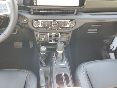 New 2025 Jeep Wrangler Sahara image 11