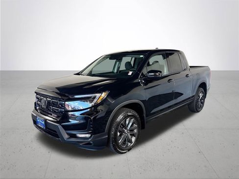 Certified 2025 Honda Ridgeline Sport image 2