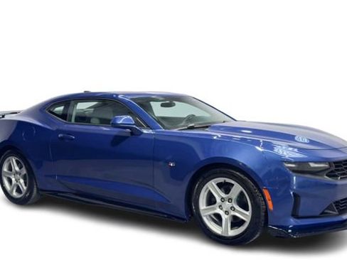 Used 2019 Chevrolet Camaro LT RWD image 7