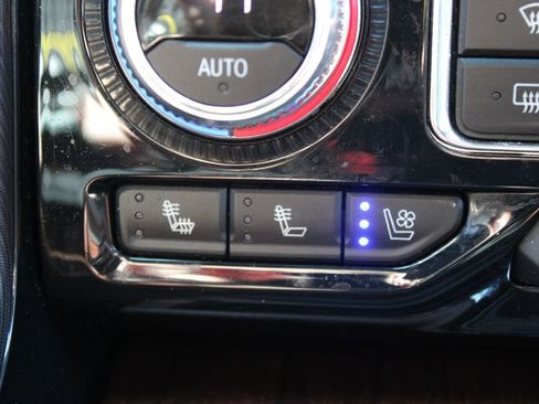 Used 2023 GMC Yukon Denali Ultimate w/ LPO, Floor Liner Package AWD/4WD image 50