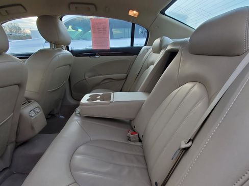 Used 2011 Buick Lucerne CXL image 5