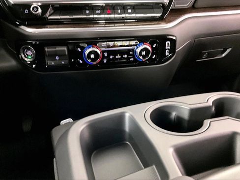 New 2026 GMC Sierra 3500 SLE w/ SLE Value Package image 7