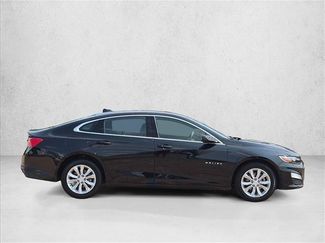 Used 2025 Chevrolet Malibu LT FWD video 4
