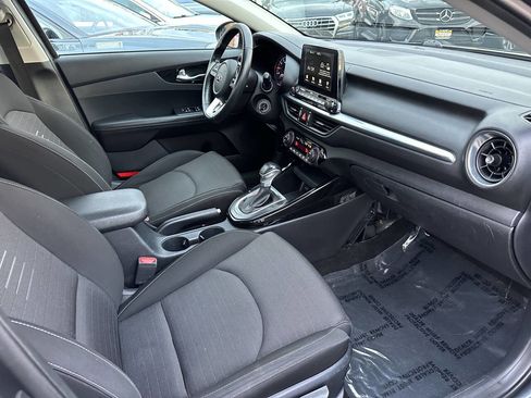 Used 2019 Kia Forte S w/ S Premium Package image 13