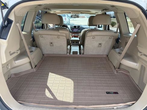 Used 2010 Toyota Highlander Limited image 16