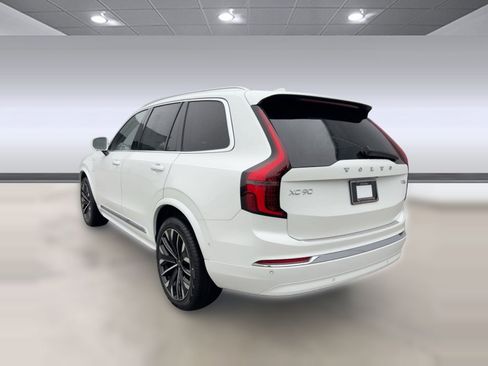 New 2026 Volvo XC90 T8 Ultra w/ Protection Package Premier AWD/4WD image 3