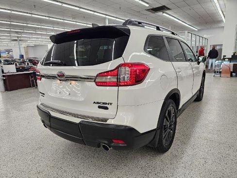 Used 2022 Subaru Ascent Onyx Edition image 4