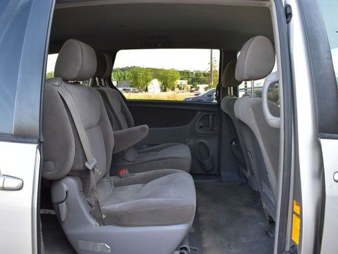 Used 2006 Toyota Sienna LE FWD image 18