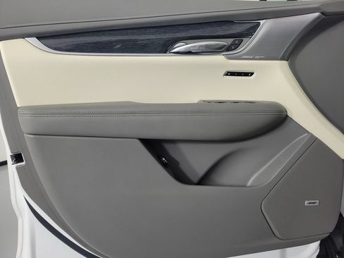 Certified 2023 Cadillac XT6 Premium Luxury w/ Technology Package AWD/4WD image 21