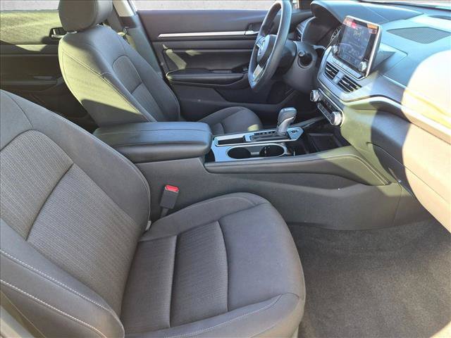 Used 2023 Nissan Altima 2.5 SV FWD image 26