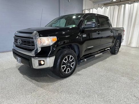 Used 2015 Toyota Tundra SR5 w/ TRD Off Road Package AWD/4WD image 5