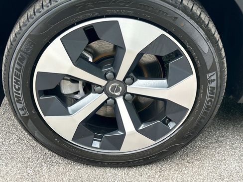 New 2026 Volvo XC40 B5 Plus w/ Protection Package Premier image 9