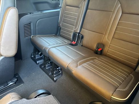 New 2026 GMC Yukon XL Denali Ultimate AWD/4WD image 16