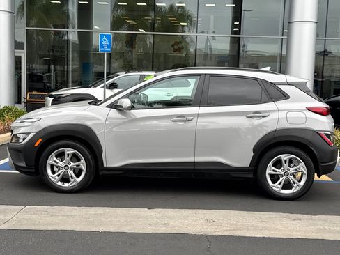 Used 2023 Hyundai Kona SEL FWD image 7
