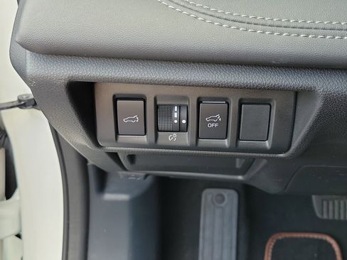 Used 2023 Subaru Outback Touring image 27